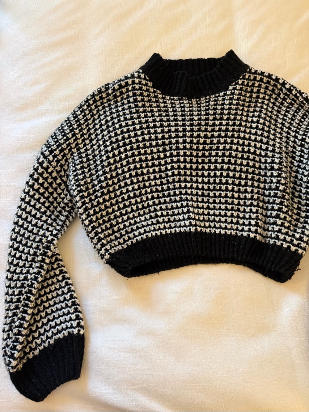 Vestique Sweater